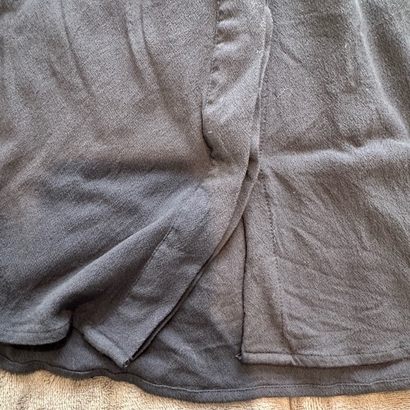 Banana Republic long sleeve blouse navy XS buttons pleats - Picture 5 of 6